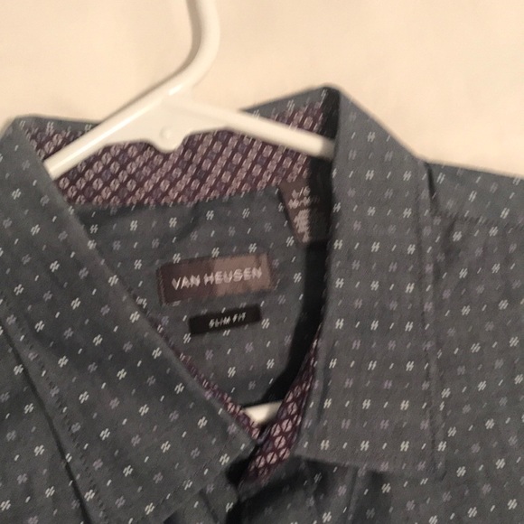 Pair of van heusen short sleeve slim button size L - Picture 3 of 3